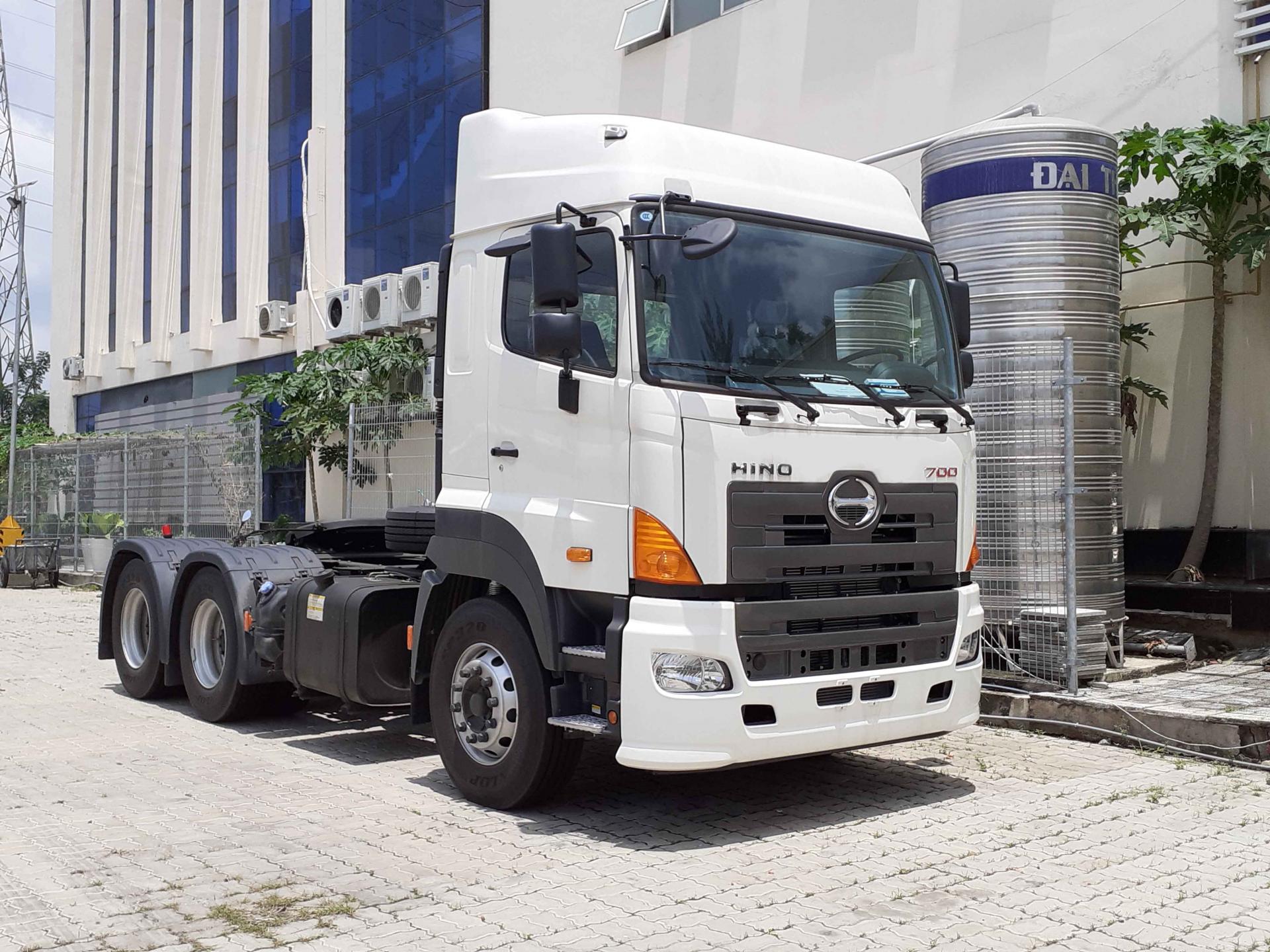 XE ĐẦU KÉO HINO SS2P NHẬP KHẨU